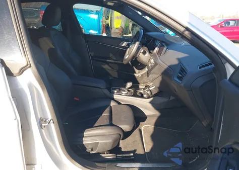 2021 BMW 228I Gran Coupe xDrive z USA, uszkodzony, nr VIN WBA73AK09M7G42125